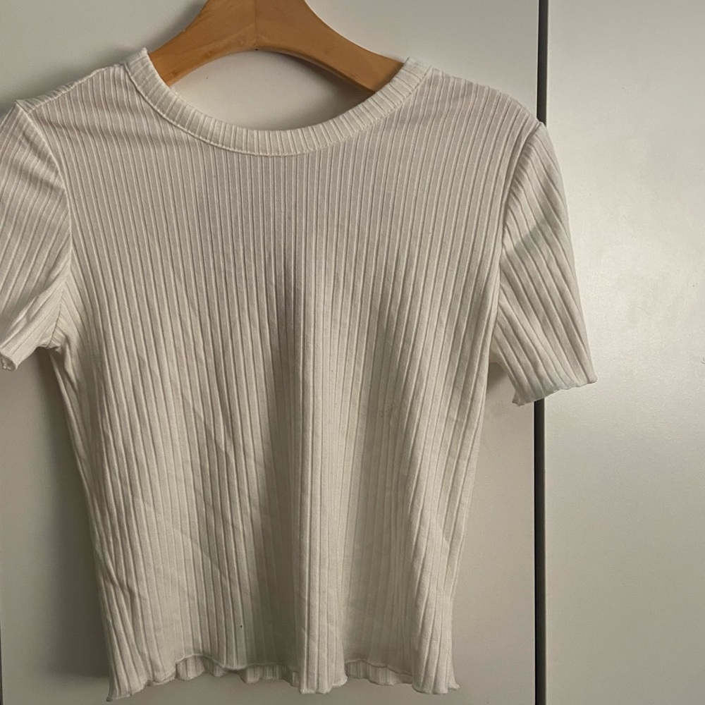 White crop top
